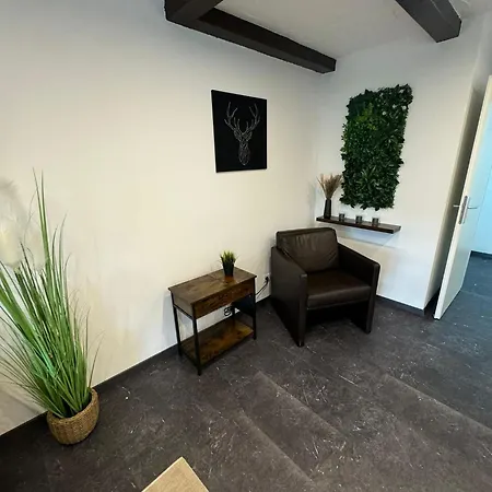 3-zimmer In Bestlage Χαϊλμπρόν